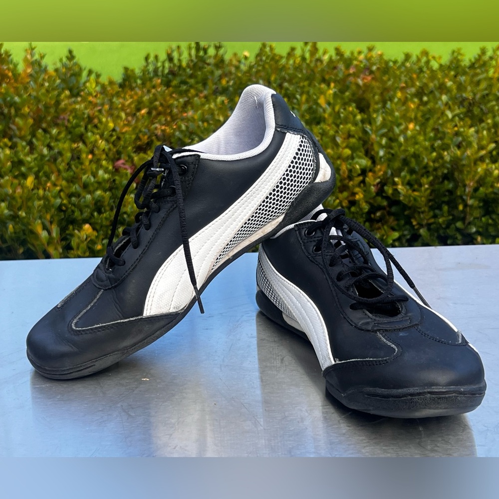 Puma Men's Black and White Athletic Shoes